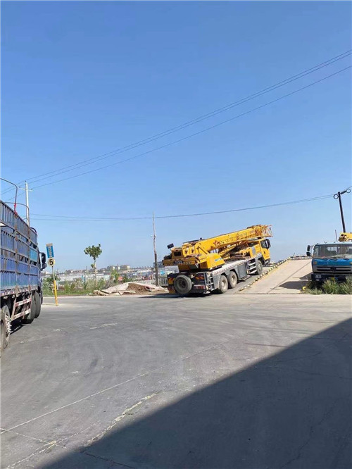 五莲县25吨吊车的租赁价格大概是多少？